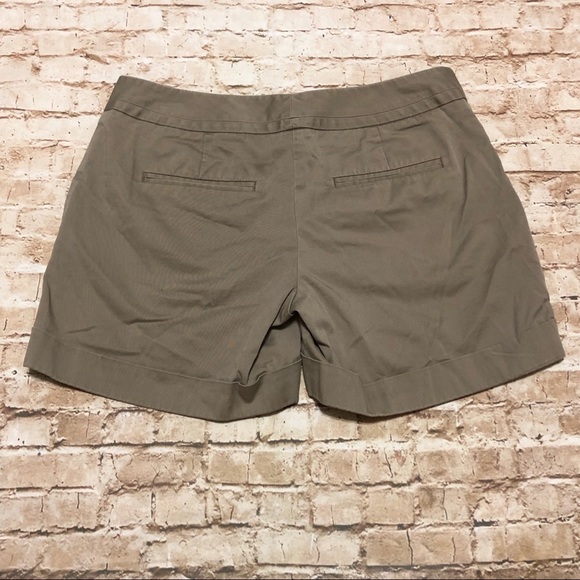 The Limited Outback Red Khaki Shorts - Picture 3 of 8